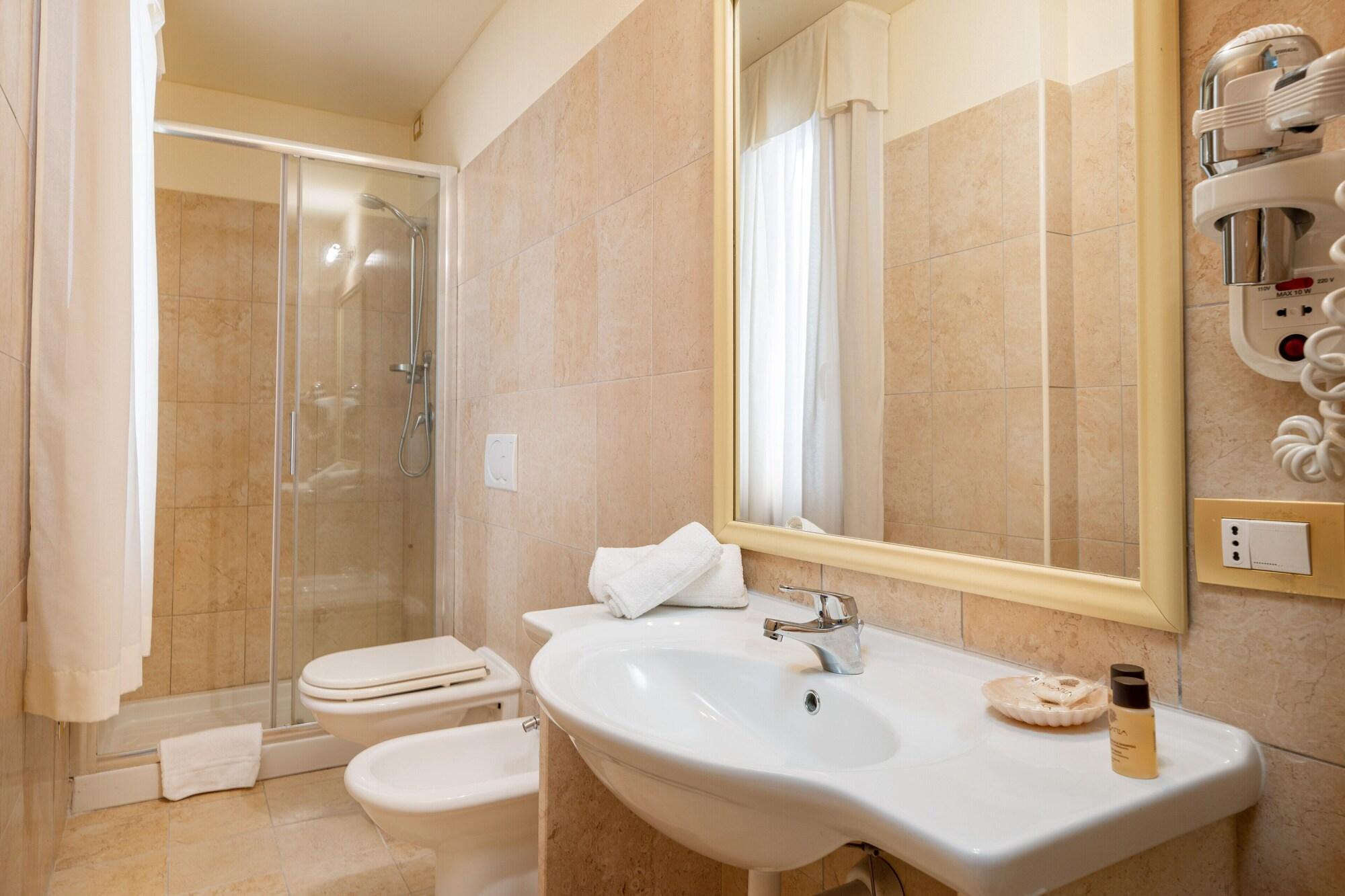 Hotel Regina Elena オルビア エクステリア 写真
